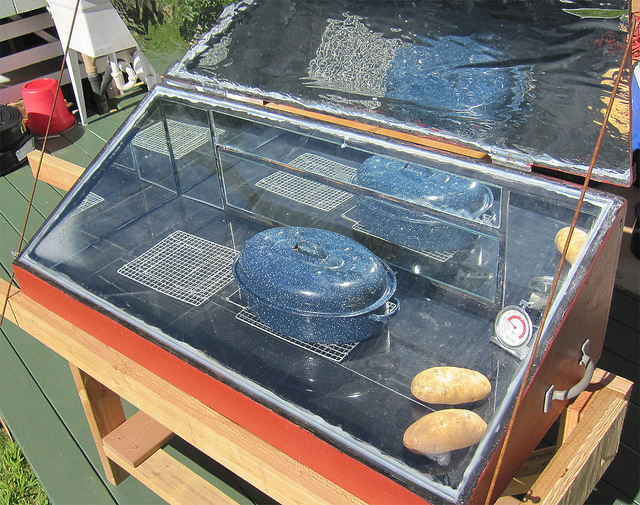 Erik Burton's Solar Oven